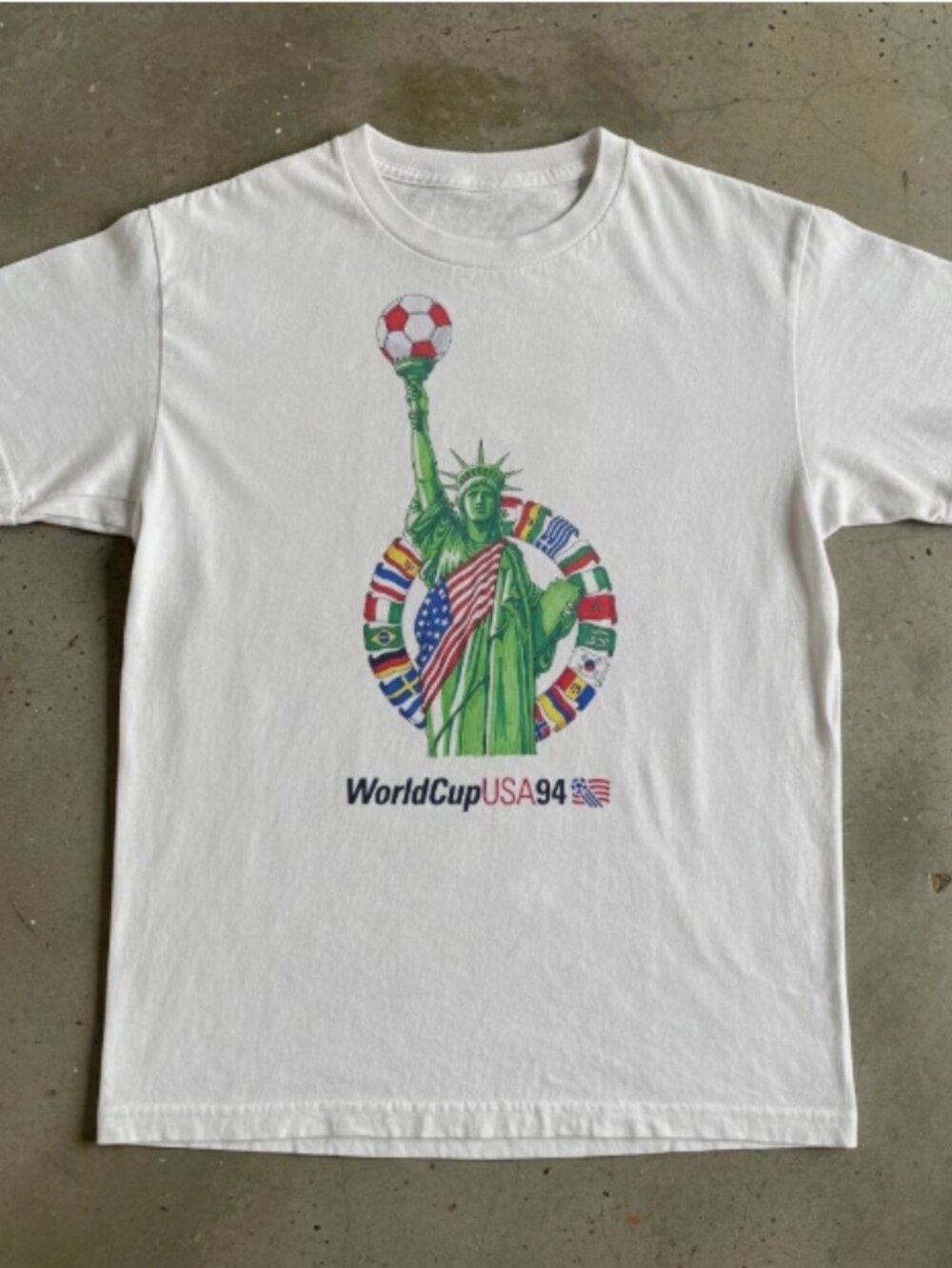 Vintage FIFA World Cup USA 94 Graphic Tee Retro Soccer Football Shirt